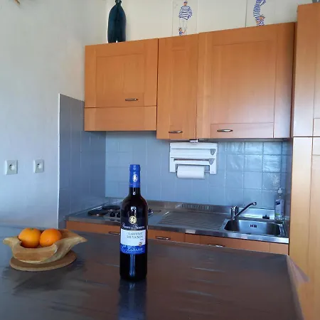 アパート Avec Piscine Vue Et Montagne サン・ニコラオ