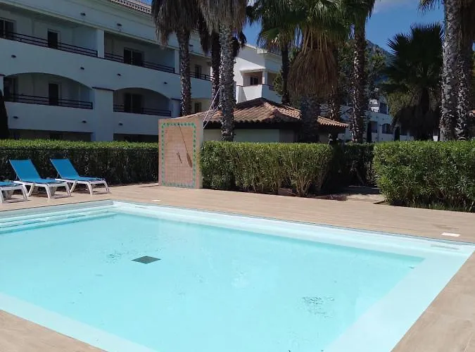 Avec Piscine Vue Et Montagne شقة